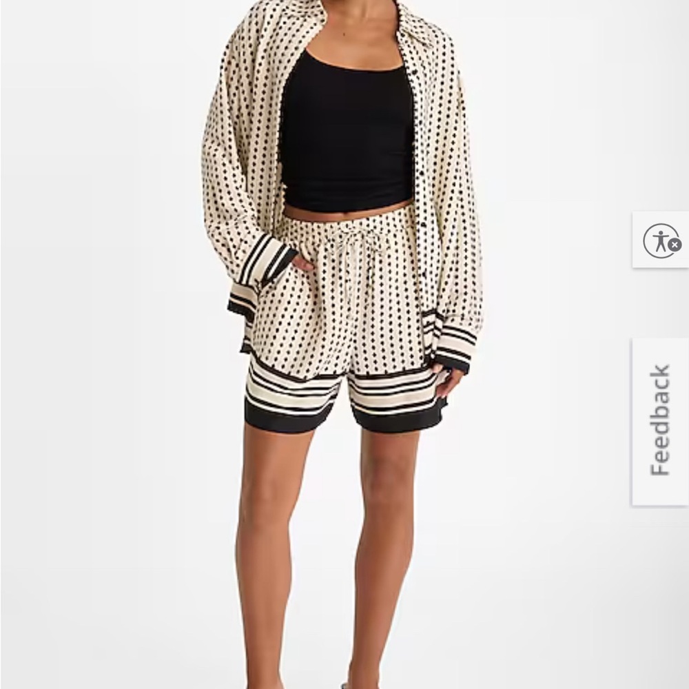 Express Black and Cream Geometric Set